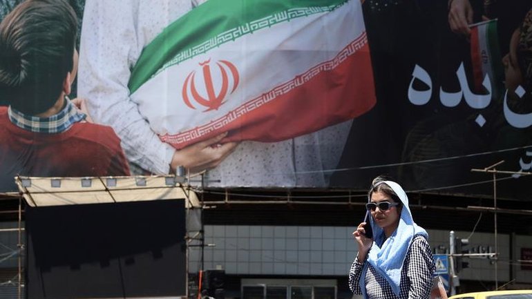 A proposed United States-Iran deal may include the withdrawal of US forces from around Iran. 