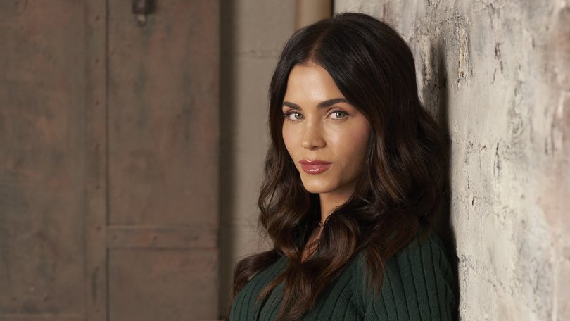 Jenna Dewan returns to the small screen in the phenomenally successful 8th season of The Rookie.