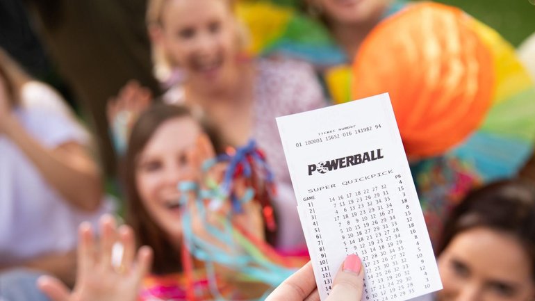 One woman’s last-minute change has left her $60m richer. 
