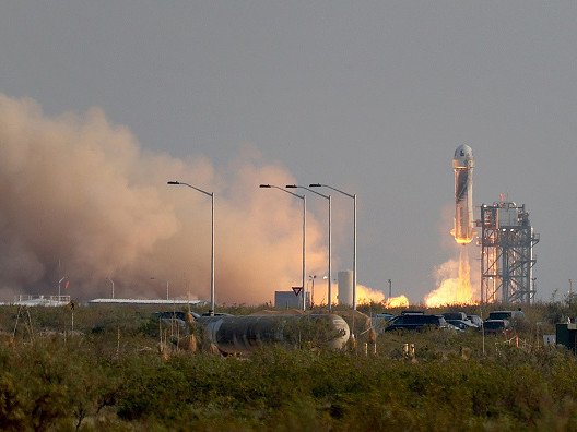 Blue Origin blast rocks US moon ambitions.