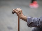 Australians say they need an average of more than $1 million to retire comfortably, a report shows. (Glenn Hunt/AAP PHOTOS)