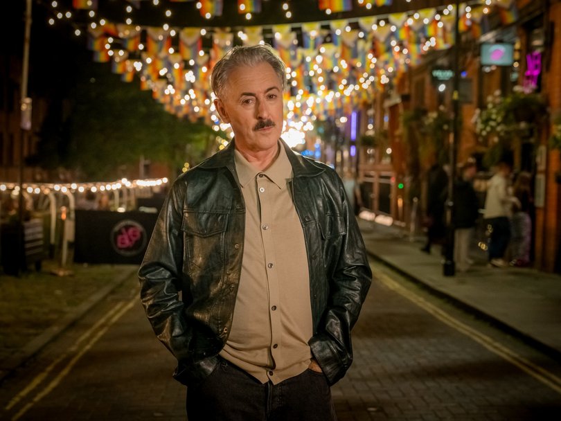 Alan Cumming stars in Tip Toe, streaming on Binge.