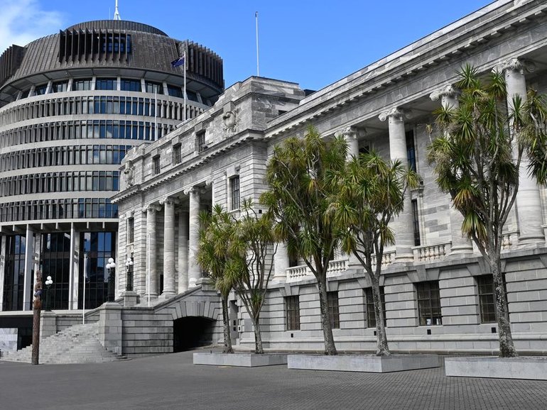 Four politicians from New Zealand have been banned from entering mainland China. 