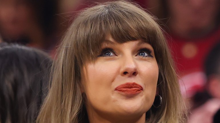 Taylor Swift has released a new single for the soundtrack to Toy Story 5.