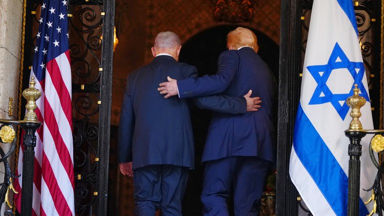 Recent US intelligence reports have raised concerns about Israeli spy agencies eavesdropping on American negotiators working on a peace deal with Iran.