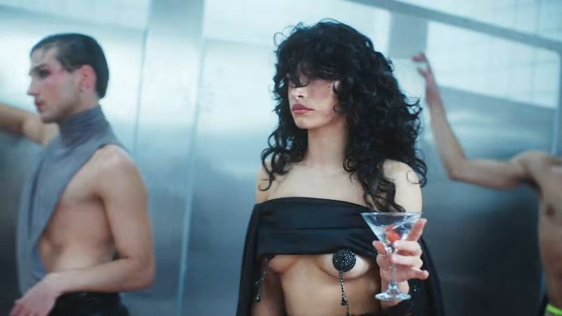 Odessa A’zion and Madonna have a bathroom clash.