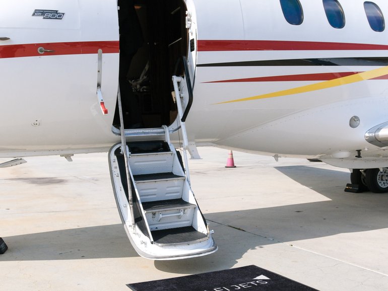 The ultrarich are flying private to the World Cup. 