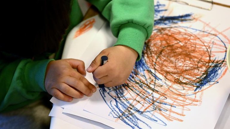 Victorian children will get access to new screening for autism and other developmental delays. 