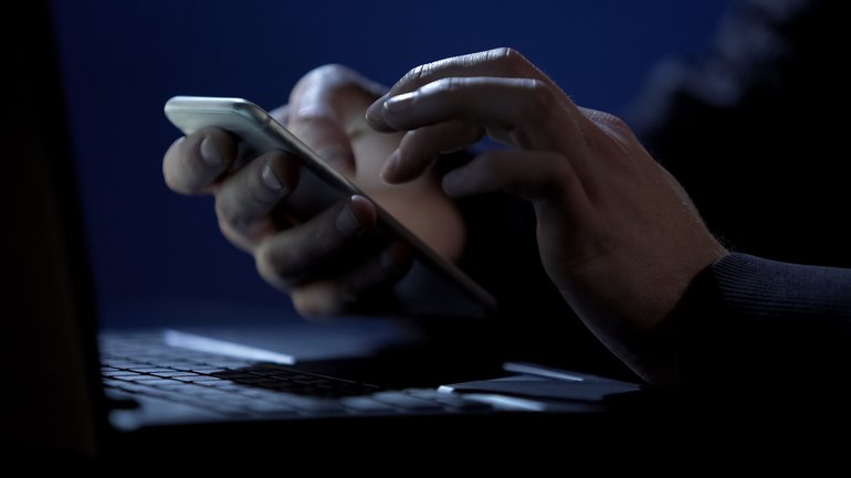 Australians warned as scammers use artificial intelligence to crack passwords faster than ever