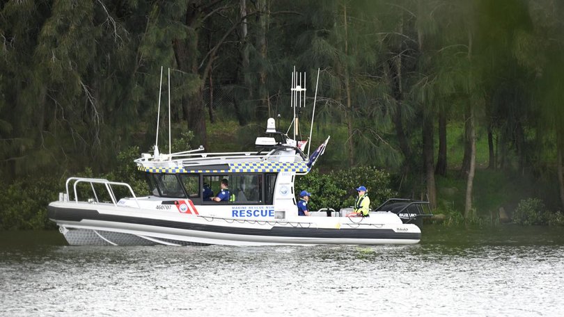 NSW Police divers and marine assets were deployed in the search for the young girl. (Dean Lewins/AAP PHOTOS)