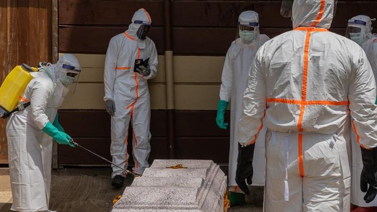 The Ebola death toll in the Congo is climbing towards 200. 