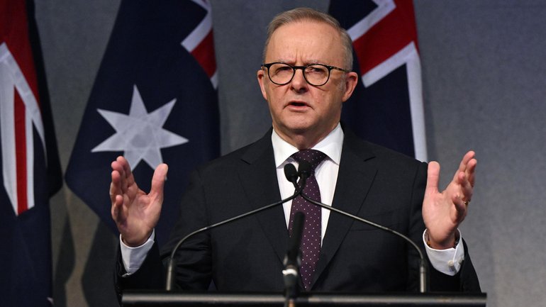 The Prime Minister pours cold water on CGT speculations. 