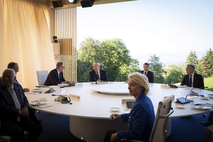 President Donald Trump, center, takes part in a working dinner at the G7 Summit in Evian-les-Bains, France, on Monday, June 15, 2026. From front left: President António Costa of the European Council, Prime Minister Friedrich Merz of Germany, Prime Minister Keir Starmer of the United Kingdom, President Donald Trump, President Emmanuel Macron of France, Prime Minister Mark Carney of Canada and President Ursula von der Leyen of the European Commission, foreground. (Haiyun Jiang/The New York Times)