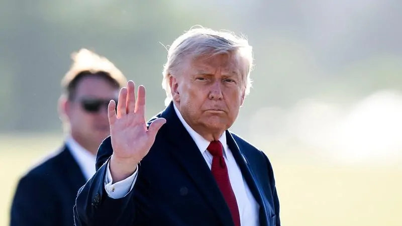 Donald Trump defends US-Iran deal at G7 in France and warns of fresh military strikes