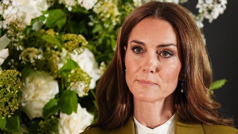 A health worker has been cautioned after allegedly attempting to sell Princess Kate’s medical records.