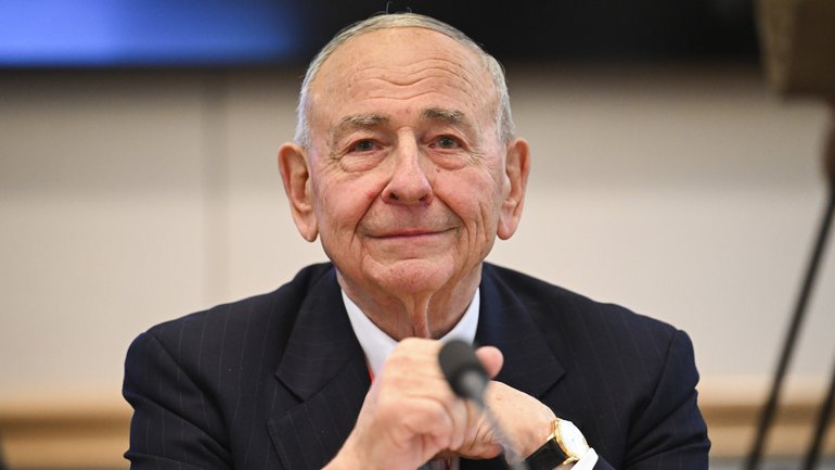 Former ABC boss Maurice Newman 