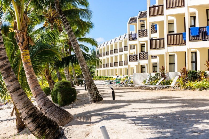 Edgewater Resort & Spa pairs beachfront accommodation with family-friendly adventures.