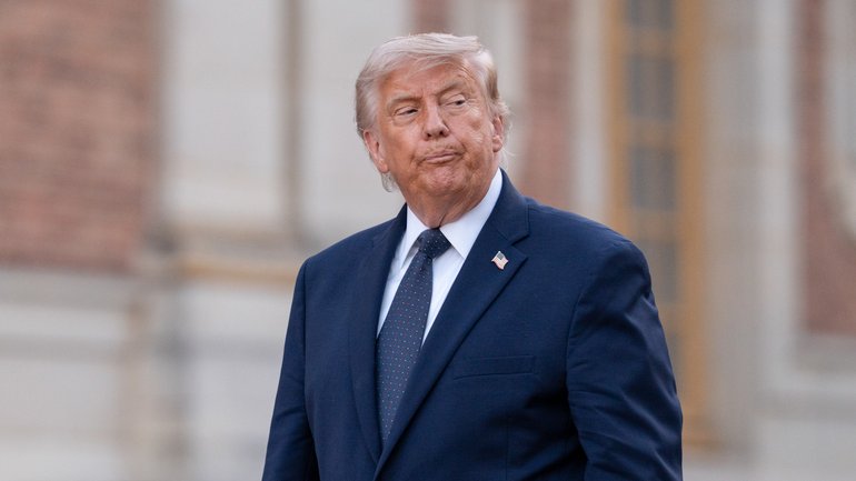 Trump threatens strikes, halting peace talks.