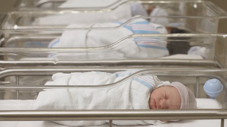 An American mother’s unusual process for choosing a baby name for her daughter has gone viral.