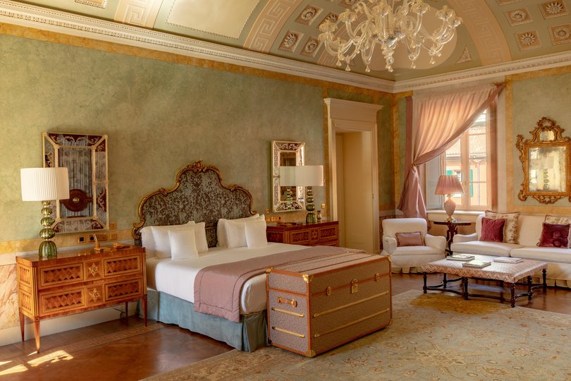 The Grand Junior Suite in the villa oozes decadence and luxury.