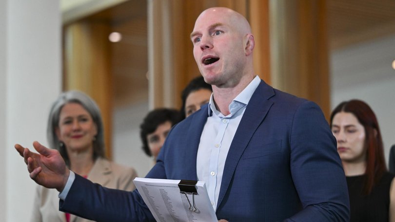 Senator David Pocock withdrew his amendment. Picture: NewsWire / Martin Ollman.