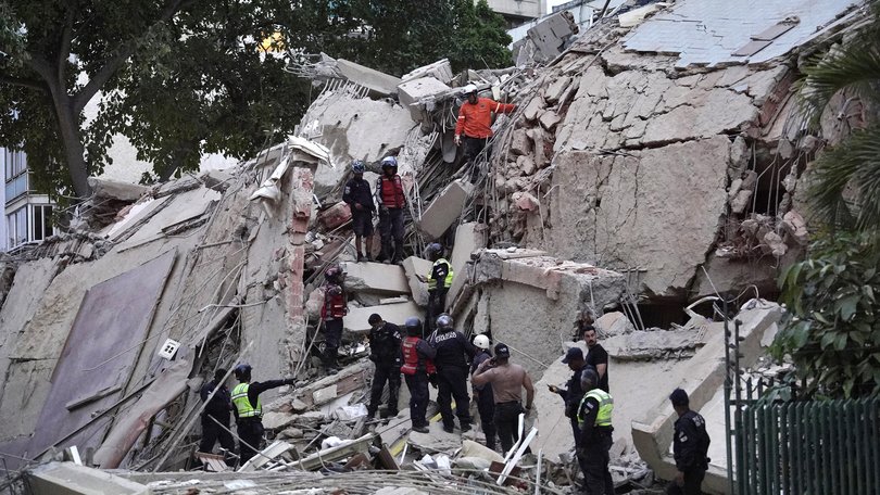 Australians caught up in the aftermath of back-to-back earthquakes in Venezuela are receiving consular support from the Department of Foreign Affairs and Trade as the number of casualties continues to climb.