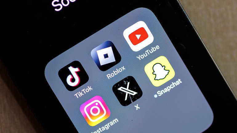 Social media platforms are being blamed for rising anti-Semitism and hate in the community. NewsWire / Aaron Francis