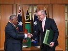 Prime Minister Anthony Albanese and his Vanuatu counterpart have signed the Nakamal agreement. (Lukas Coch/AAP PHOTOS)