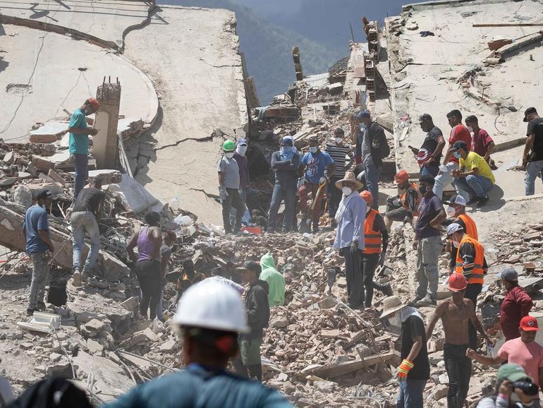 Days after twin deadly earthquakes rocked Venezuela, the death toll has risen to 1700.