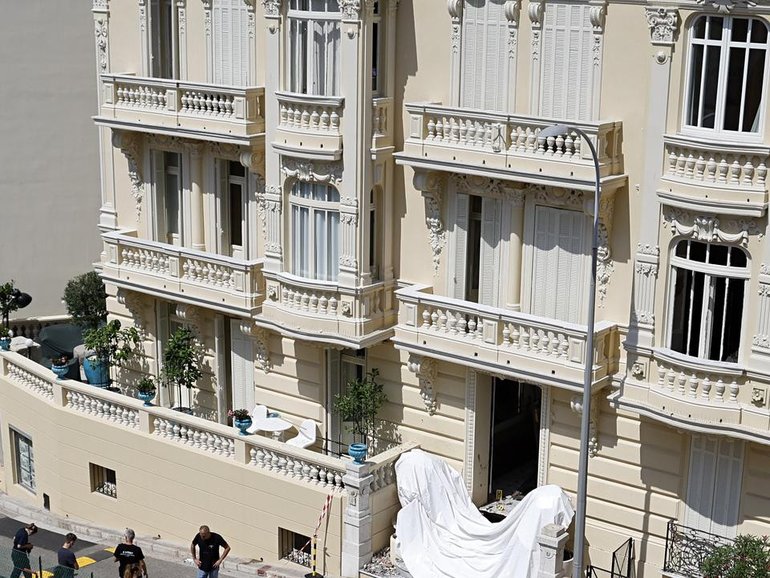 It appears a Ukranian tycoon and his family were the target of the blast. (EPA PHOTO)