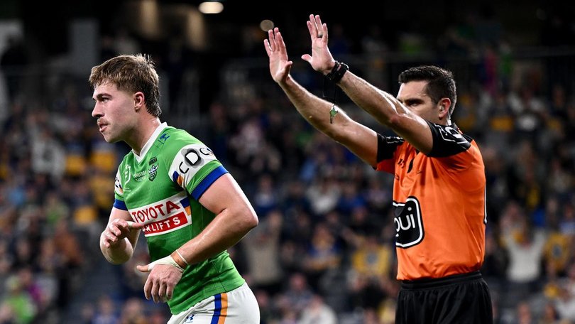 Ethan Sanders has been copping plenty of criticism in the Raiders' disappointing season. (Dan Himbrechts/AAP PHOTOS)