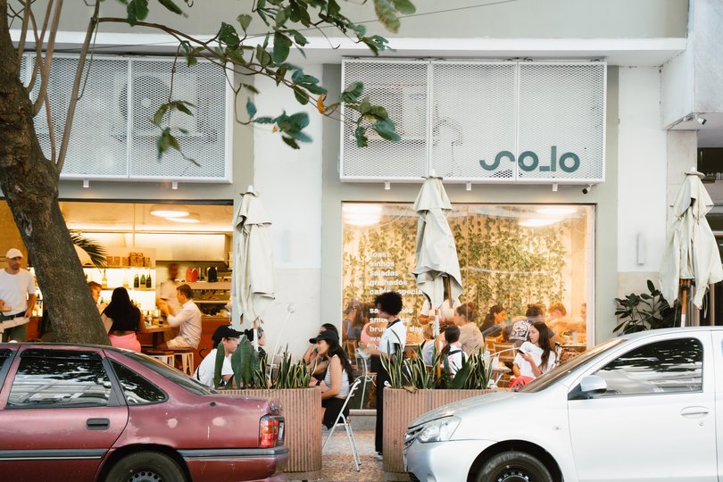 Foreigners make up a growing share the clientele at SO_Lo Cafe in Copacabana. 