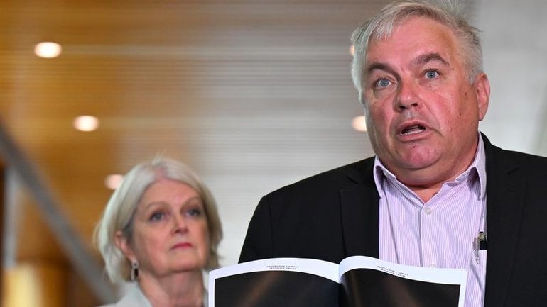 Transparency campaigner and former Senator Rex Patrick faces a legal challenge from the government. 