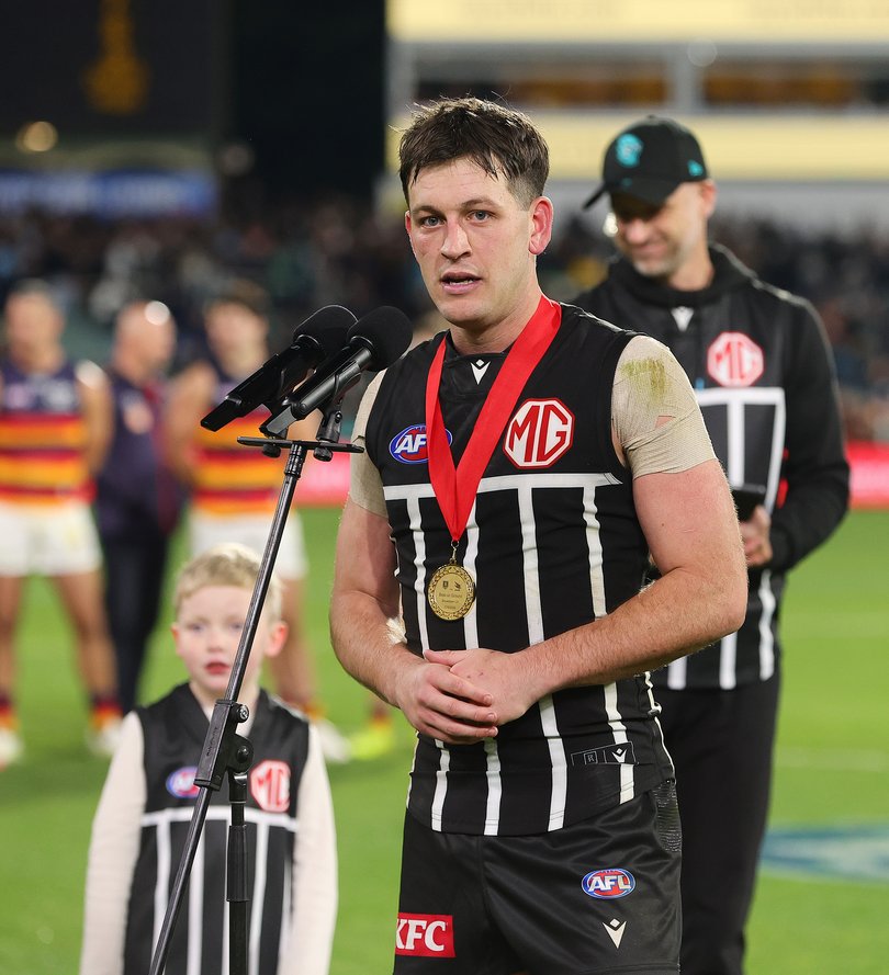 Zak Butters accepts the Showdown Medal.