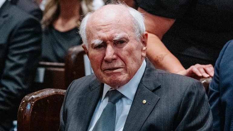 Former prime minister John Howard says Labor’s claim that Liberal Party hero Robert Menzies was a ‘nazi appeaser’ is ‘beneath contempt’. 