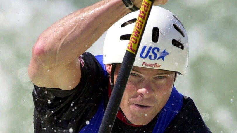 Former Olympic canoeist David Hearn has been indicted for allegedly vandalising the newly refurbished Lincoln Memorial Reflecting Pool.
