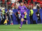 Maty Ryan has been brought on for the penalty shootout.