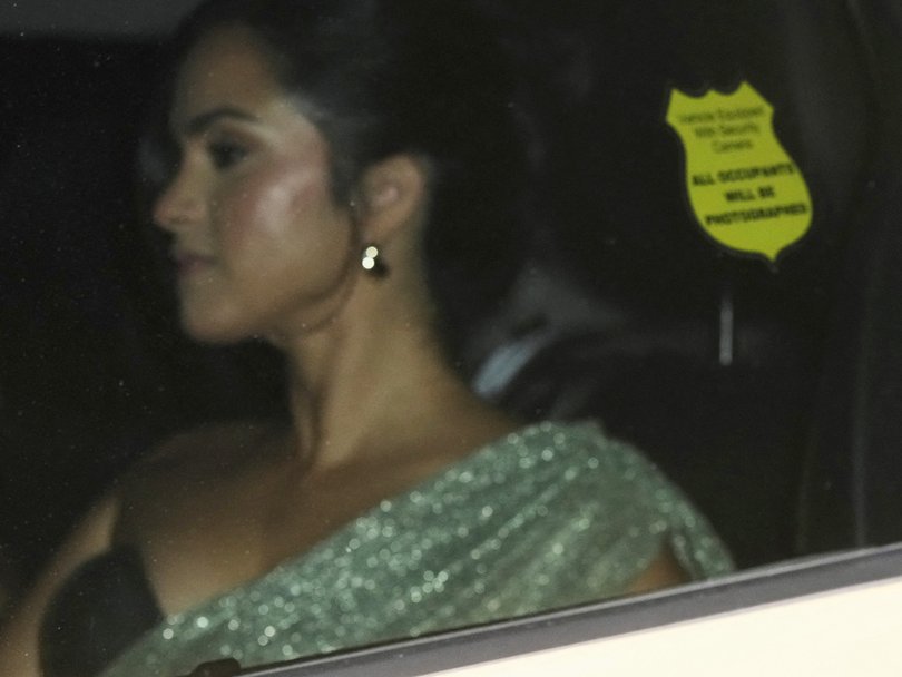 Selena Gomez leaving Madison Square Garden.