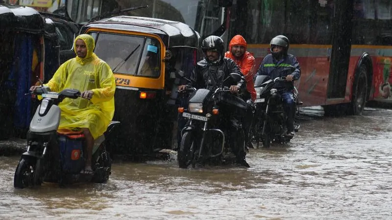 India: At least six people killed as heavy monsoon rains batter Mumbai