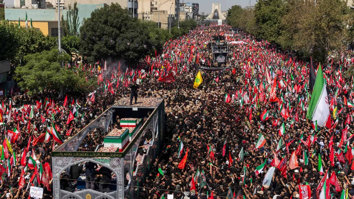 THE WASHINGTON POST: Crowd chants ‘Death to America’ as Khamenei’s casket winds through Tehran