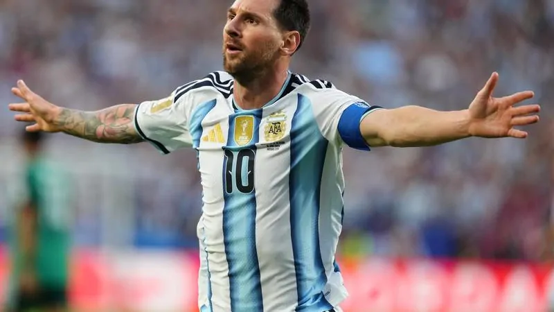 FIFA World Cup: Lionel Messi misses pen, inspires stunning Argentina comeback against Egypt