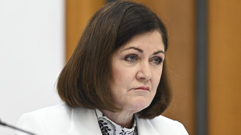 Sarah Henderson has copped a barrage of criticism for her test triple zero calls during an outage.