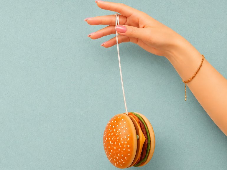 Nutritionist Sarah DiLorenzo’s advice on how to avoid the diet trap that makes people regain lost weight.