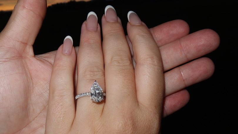 Brooke Warne and Alex Heath are now engaged.
