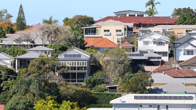 Mr Eslake says only investors lose should house prices fall. Picture: NewsWire/Tertius Pickard