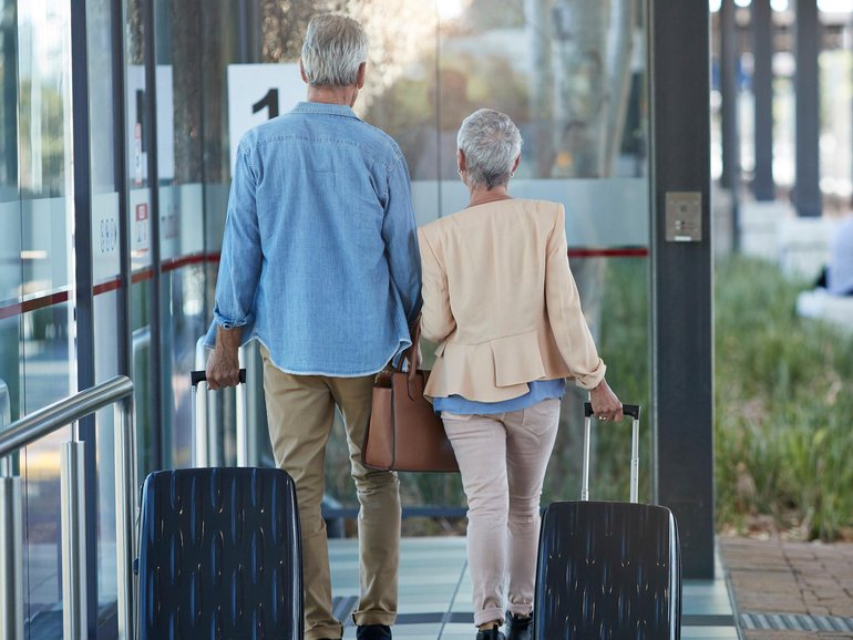 Travelling soon? Here’s how you can make extra bucks while on your travels.