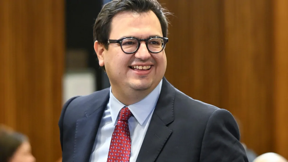 David Sharaz boasts of record GetUp! donations after Pauline Hanson press club stunt