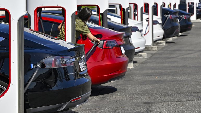 The rapid surge in electric vehicle sales during the Iran war could cause a collapse in fuel excise revenue.