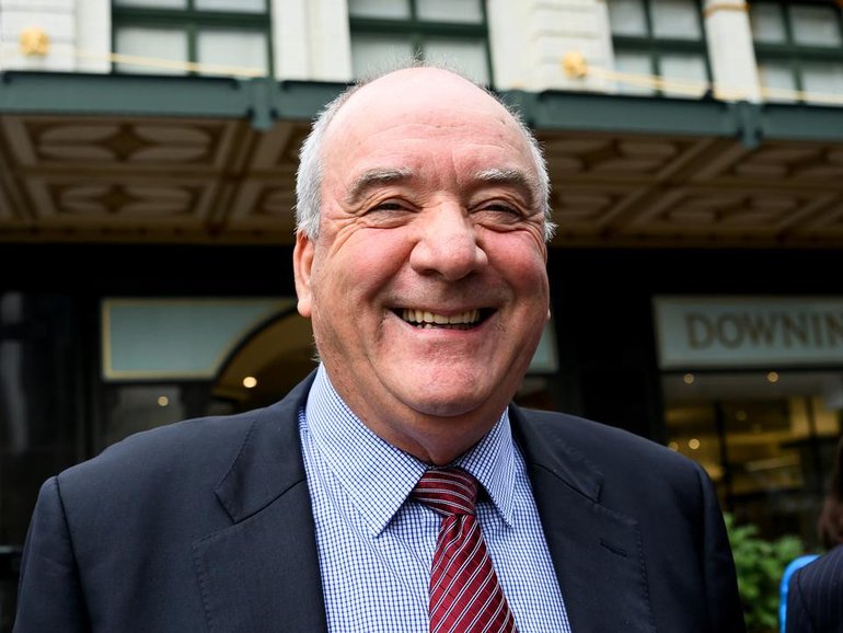 Daryl Maguire smiled at photographers after news of mixed court success emerged. (Bianca De Marchi/AAP PHOTOS)