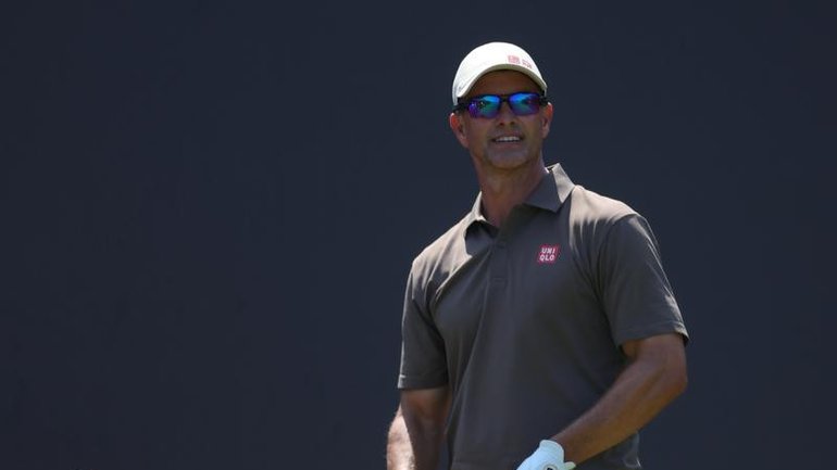 Adam Scott has warned he can't be ruled out of the British Open after shooting a 66. 